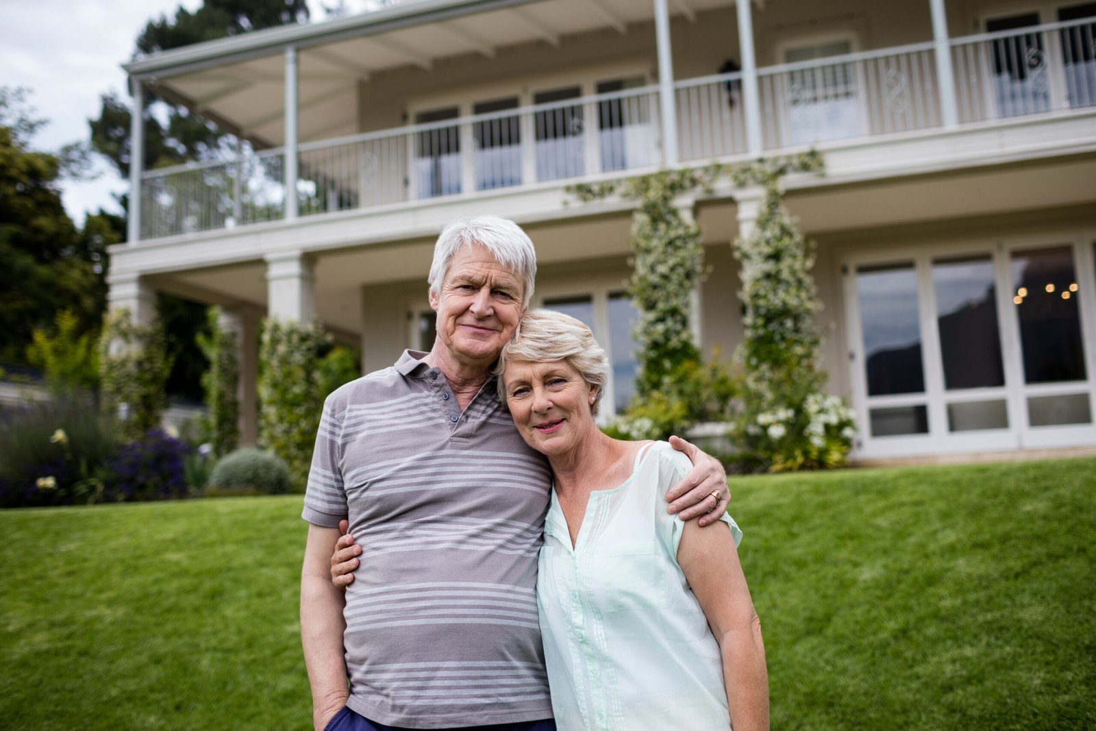 The Aging-in-Place Market: How Handyman Franchises Are Meeting the Needs of Senior Homeowners